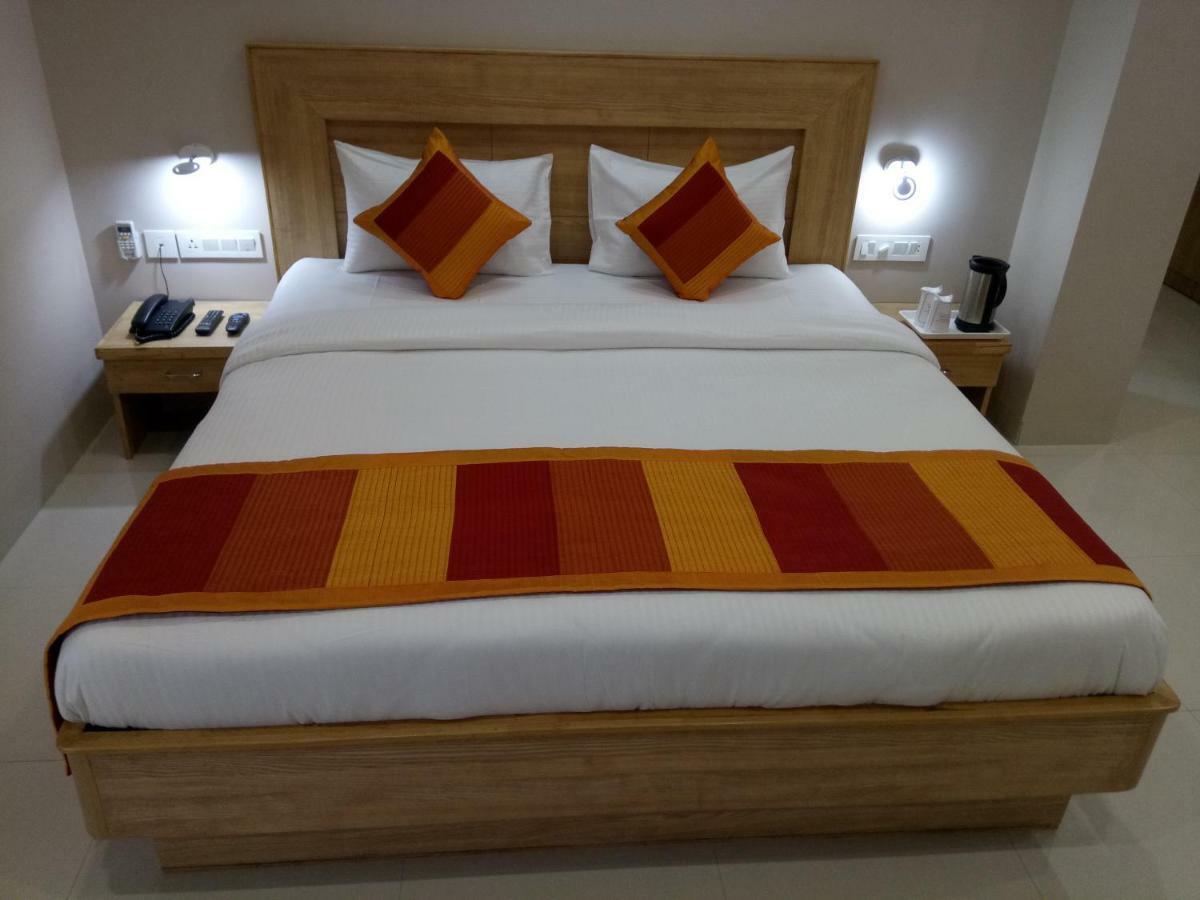 Hotel The Lighthouse Jaipur Bagian luar foto