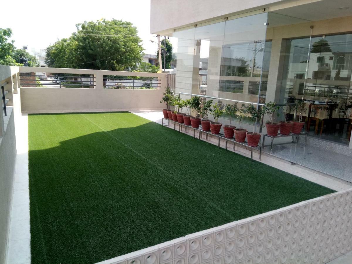 Hotel The Lighthouse Jaipur Bagian luar foto