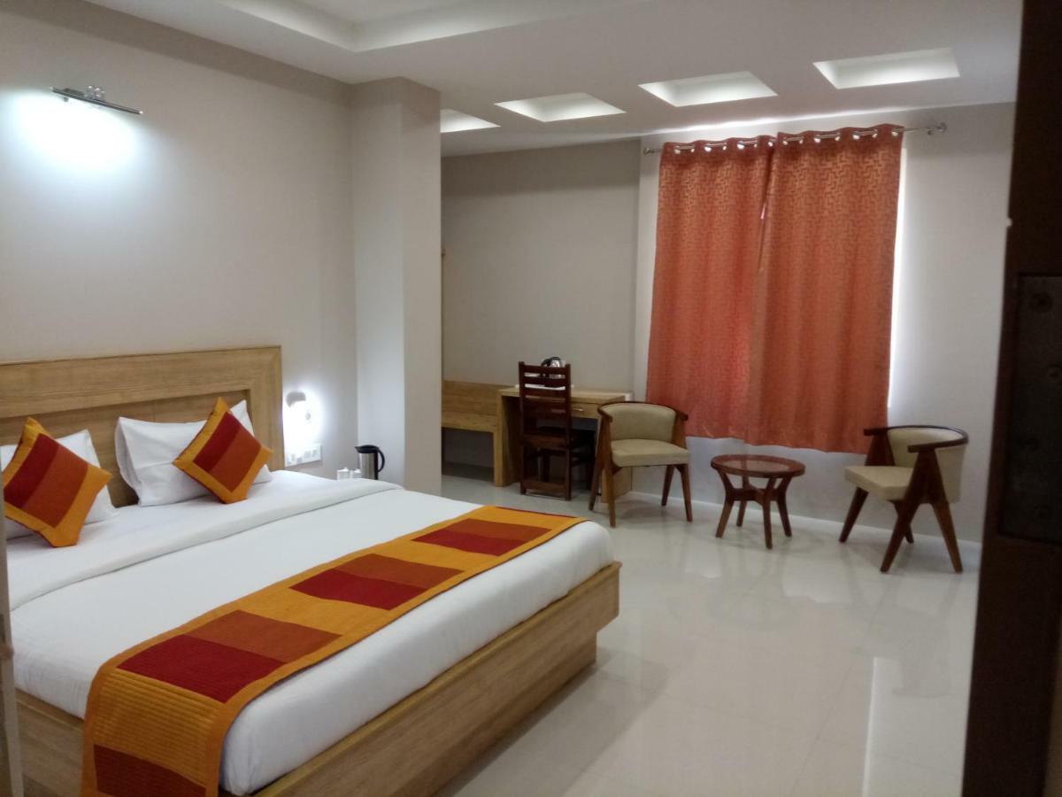 Hotel The Lighthouse Jaipur Bagian luar foto