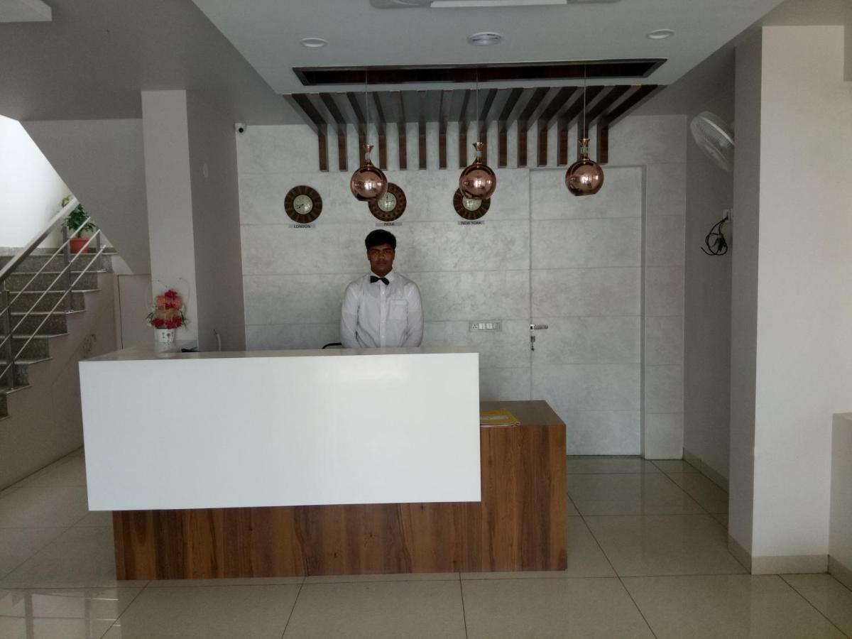 Hotel The Lighthouse Jaipur Bagian luar foto