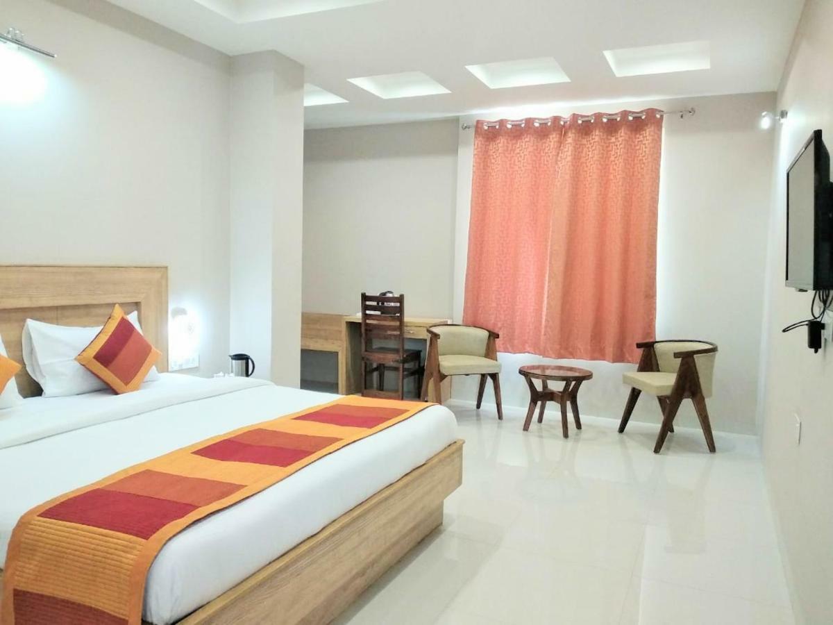 Hotel The Lighthouse Jaipur Bagian luar foto